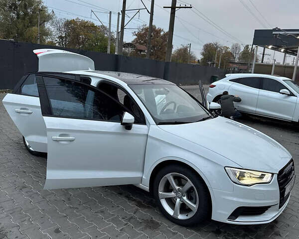 Белый Ауди А3, объемом двигателя 1.8 л и пробегом 128 тыс. км за 15700 $, фото 2 на Automoto.ua