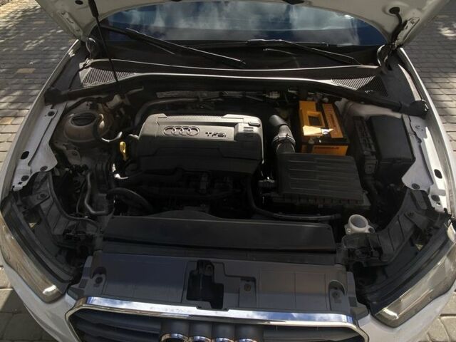 Белый Ауди А3, объемом двигателя 2 л и пробегом 113 тыс. км за 328 $, фото 6 на Automoto.ua