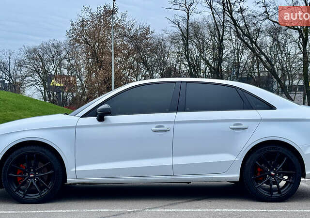 Білий Ауді А3, об'ємом двигуна 2 л та пробігом 226 тис. км за 12500 $, фото 3 на Automoto.ua