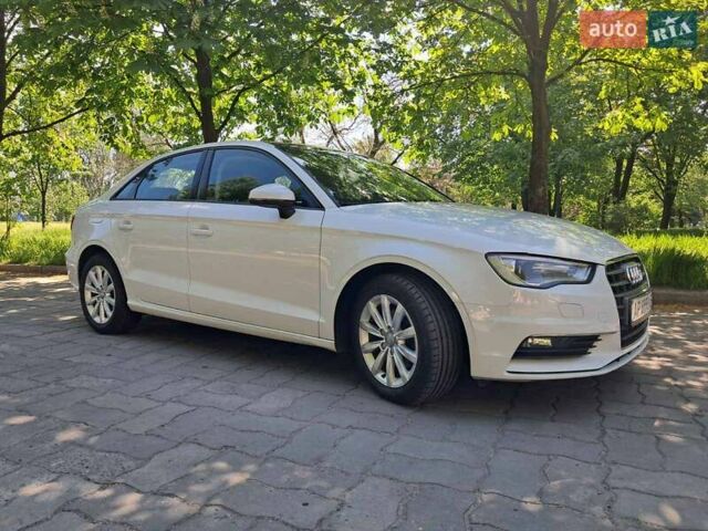 Белый Ауди А3, объемом двигателя 1.6 л и пробегом 126 тыс. км за 16999 $, фото 13 на Automoto.ua