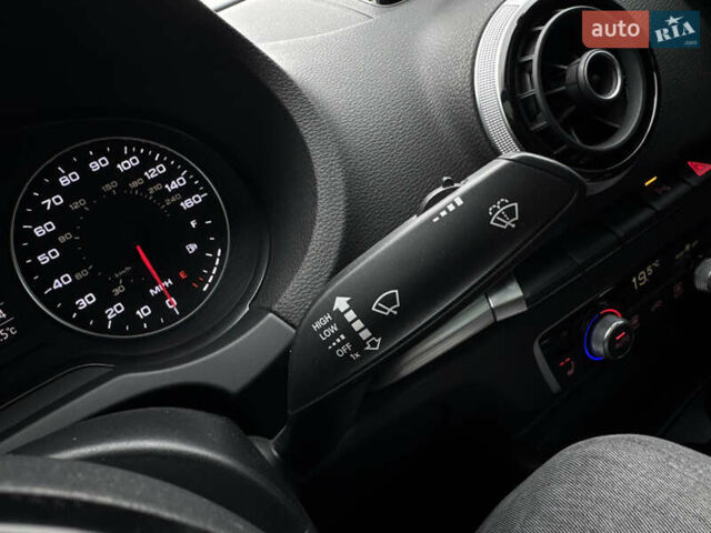 Білий Ауді А3, об'ємом двигуна 1.8 л та пробігом 153 тис. км за 14800 $, фото 51 на Automoto.ua