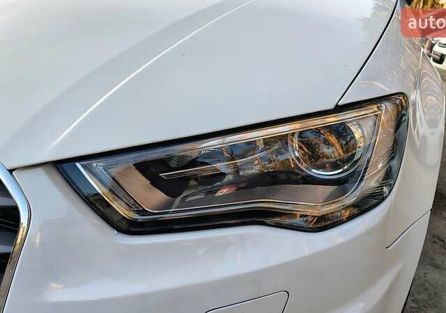 Білий Ауді А3, об'ємом двигуна 1.8 л та пробігом 201 тис. км за 12700 $, фото 7 на Automoto.ua