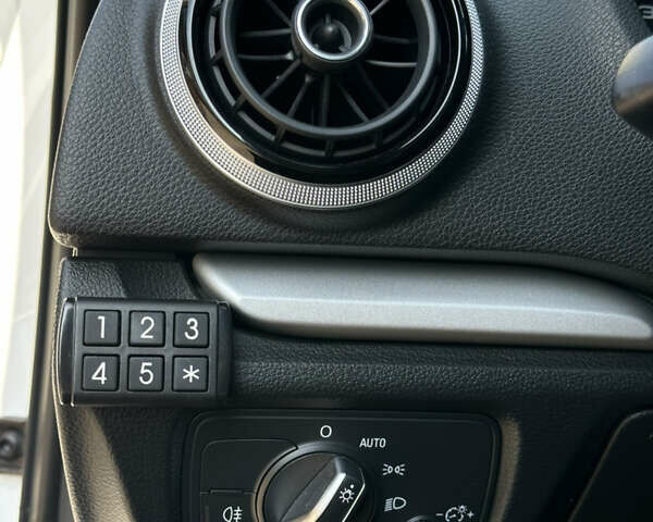 Белый Ауди А3, объемом двигателя 1.8 л и пробегом 96 тыс. км за 15600 $, фото 14 на Automoto.ua