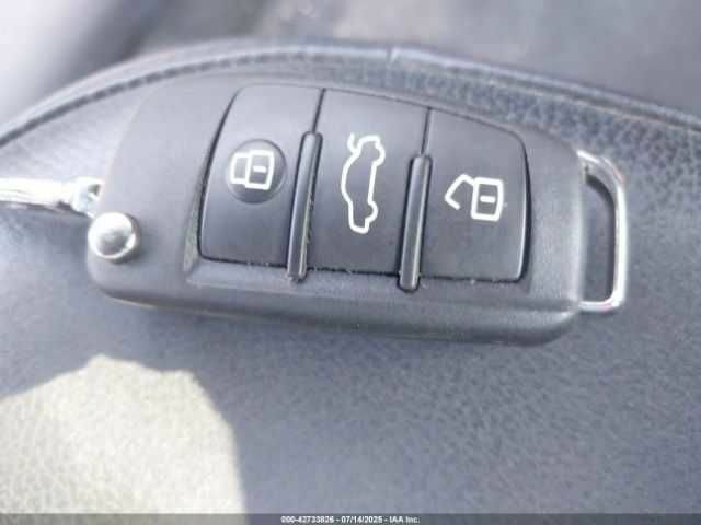 Белый Ауди А3, объемом двигателя 1.8 л и пробегом 53 тыс. км за 2200 $, фото 10 на Automoto.ua