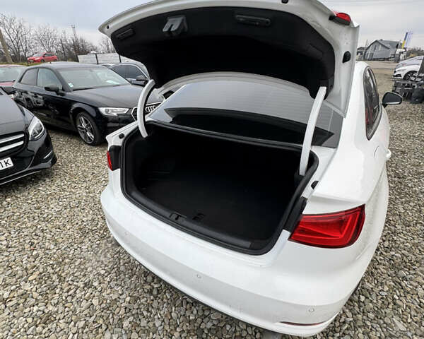 Белый Ауди А3, объемом двигателя 1.98 л и пробегом 189 тыс. км за 12999 $, фото 24 на Automoto.ua