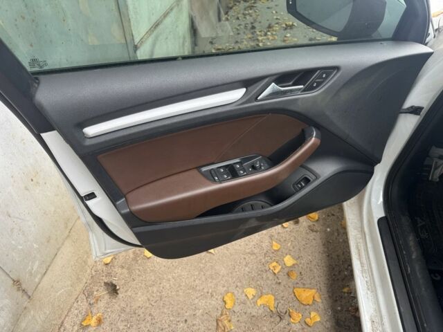 Белый Ауди А3, объемом двигателя 0 л и пробегом 220 тыс. км за 7500 $, фото 19 на Automoto.ua