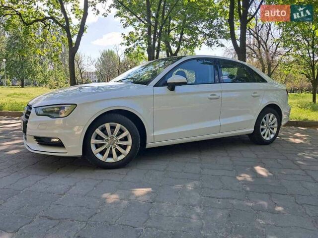 Белый Ауди А3, объемом двигателя 1.6 л и пробегом 126 тыс. км за 16999 $, фото 4 на Automoto.ua