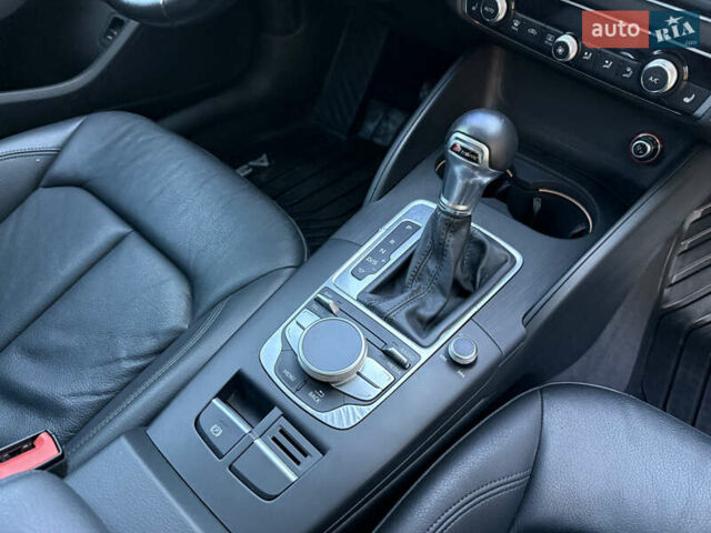 Білий Ауді А3, об'ємом двигуна 1.8 л та пробігом 99 тис. км за 12999 $, фото 45 на Automoto.ua