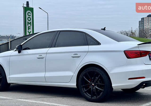 Белый Ауди А3, объемом двигателя 2 л и пробегом 226 тыс. км за 12500 $, фото 4 на Automoto.ua