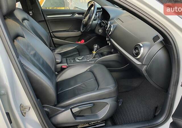 Білий Ауді А3, об'ємом двигуна 1.8 л та пробігом 201 тис. км за 12700 $, фото 12 на Automoto.ua