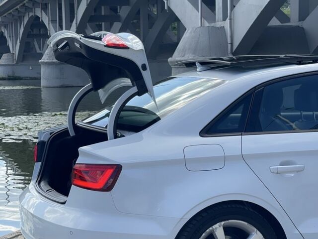 Білий Ауді А3, об'ємом двигуна 1.8 л та пробігом 198 тис. км за 13499 $, фото 7 на Automoto.ua