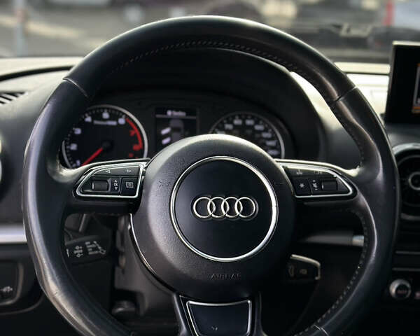 Білий Ауді А3, об'ємом двигуна 1.8 л та пробігом 226 тис. км за 13900 $, фото 12 на Automoto.ua