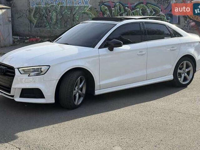 Ауді А3 2015 у Києві на Automoto.ua Білий Ауді А3, об'ємом двигуна 2 л та пробігом 152 тис. км за 12000 $, фото 3 на Automoto.ua