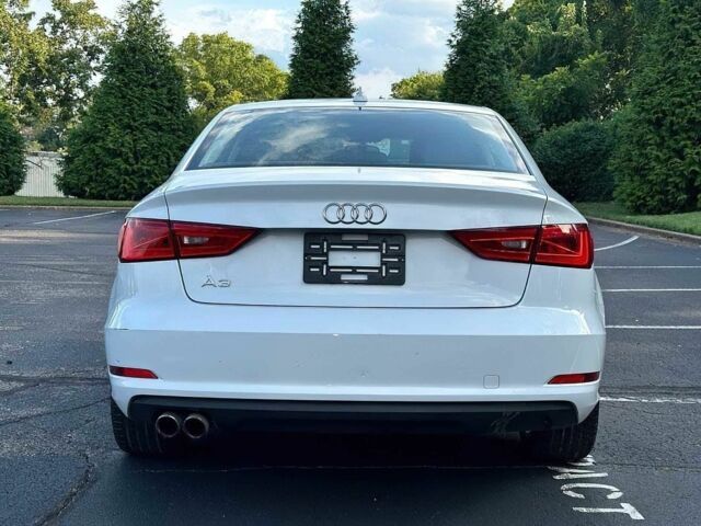 Белый Ауди А3, объемом двигателя 1.8 л и пробегом 132 тыс. км за 7000 $, фото 6 на Automoto.ua