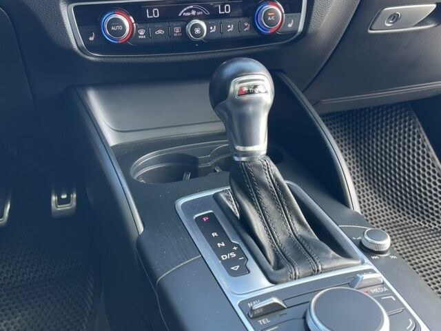 Білий Ауді А3, об'ємом двигуна 1.8 л та пробігом 198 тис. км за 13499 $, фото 4 на Automoto.ua