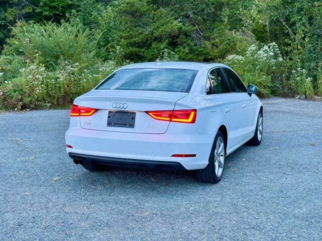 Білий Ауді А3, об'ємом двигуна 1.8 л та пробігом 72 тис. км за 4400 $, фото 6 на Automoto.ua