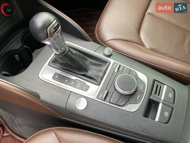 Білий Ауді А3, об'ємом двигуна 1.6 л та пробігом 175 тис. км за 15000 $, фото 36 на Automoto.ua