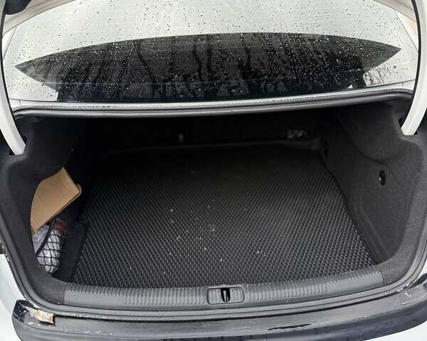Білий Ауді А3, об'ємом двигуна 1.6 л та пробігом 120 тис. км за 15500 $, фото 17 на Automoto.ua