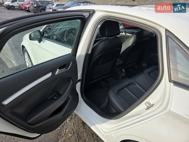 Белый Ауди А3, объемом двигателя 1.6 л и пробегом 53 тыс. км за 20500 $, фото 47 на Automoto.ua