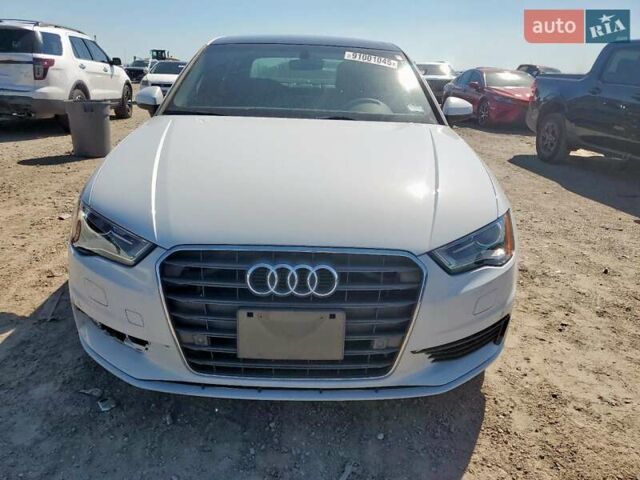 Белый Ауди А3, объемом двигателя 1.8 л и пробегом 35 тыс. км за 2000 $, фото 4 на Automoto.ua