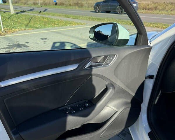 Белый Ауди А3, объемом двигателя 1.97 л и пробегом 107 тыс. км за 18500 $, фото 24 на Automoto.ua