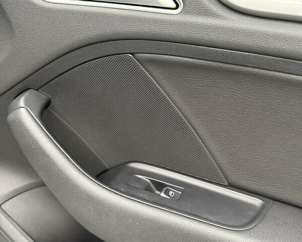 Белый Ауди А3, объемом двигателя 1.97 л и пробегом 130 тыс. км за 16500 $, фото 23 на Automoto.ua