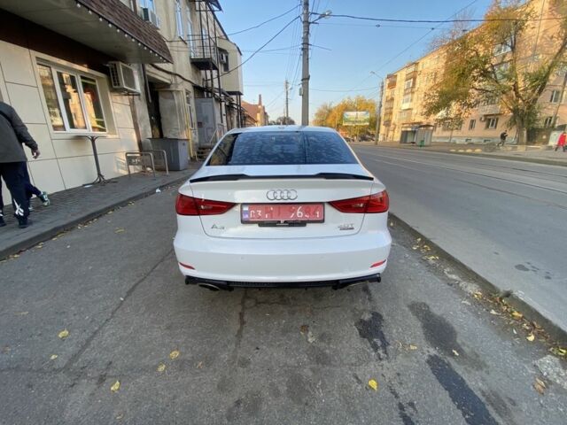 Ауди А3 2016 в Харькове на Automoto.ua Белый Ауди А3, объемом двигателя 2 л и пробегом 160 тыс. км за 17500 $, фото 3 на Automoto.ua