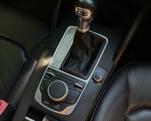 Белый Ауди А3, объемом двигателя 1.8 л и пробегом 190 тыс. км за 13300 $, фото 14 на Automoto.ua