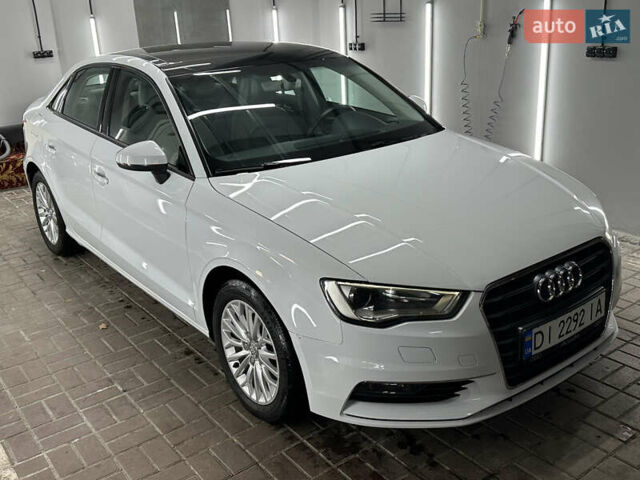 Ауди А3 2016 в Киеве на Automoto.ua Белый Ауди А3, объемом двигателя 1.97 л и пробегом 80 тыс. км за 18200 $, фото 1 на Automoto.ua