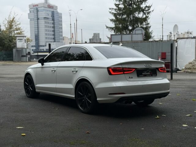 Ауди А3 2016 в Киеве на Automoto.ua Белый Ауди А3, объемом двигателя 1.8 л и пробегом 156 тыс. км за 13000 $, фото 4 на Automoto.ua