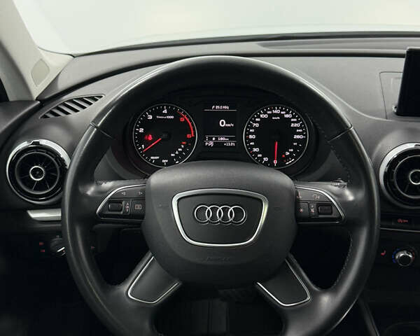 Белый Ауди А3, объемом двигателя 1.97 л и пробегом 135 тыс. км за 19500 $, фото 15 на Automoto.ua