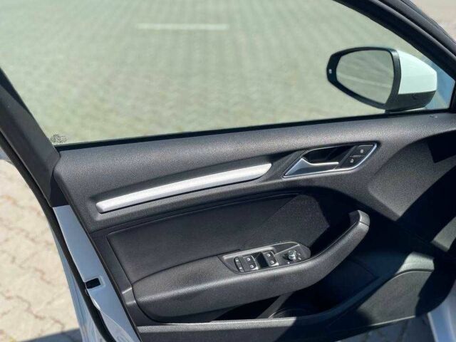 Ауди А3 2016 в Корсунь-Шевченковском на Automoto.ua Белый Ауди А3, объемом двигателя 2 л и пробегом 159 тыс. км за 17500 $, фото 17 на Automoto.ua