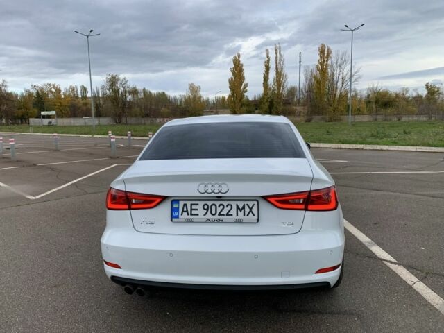 Ауді А3 2016 у Кривому Розі на Automoto.ua Білий Ауді А3, об'ємом двигуна 2 л та пробігом 112 тис. км за 17500 $, фото 1 на Automoto.ua