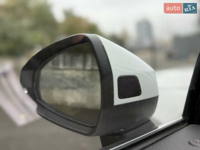 Білий Ауді А3, об'ємом двигуна 1.8 л та пробігом 156 тис. км за 13000 $, фото 8 на Automoto.ua