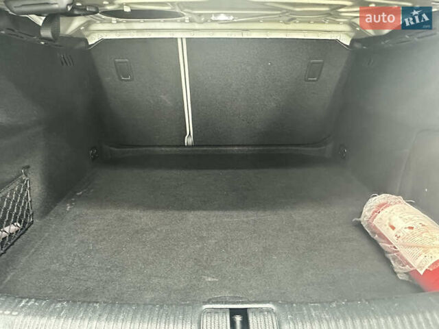 Ауди А3 2016 в Киеве на Automoto.ua Белый Ауди А3, объемом двигателя 1.97 л и пробегом 80 тыс. км за 18200 $, фото 9 на Automoto.ua