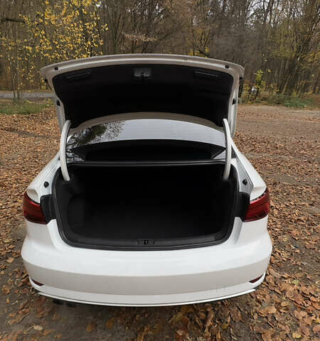 Білий Ауді А3, об'ємом двигуна 1.98 л та пробігом 148 тис. км за 16000 $, фото 41 на Automoto.ua