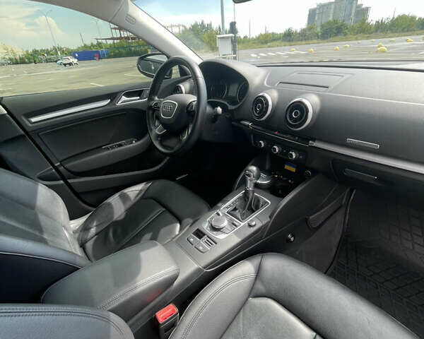 Білий Ауді А3, об'ємом двигуна 1.97 л та пробігом 63 тис. км за 20200 $, фото 36 на Automoto.ua