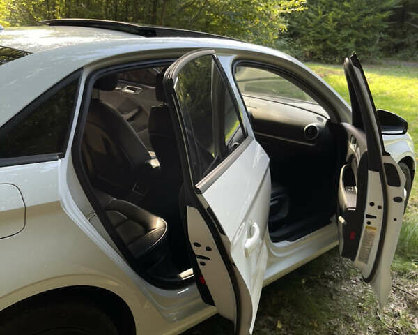 Белый Ауди А3, объемом двигателя 1.8 л и пробегом 190 тыс. км за 13300 $, фото 21 на Automoto.ua