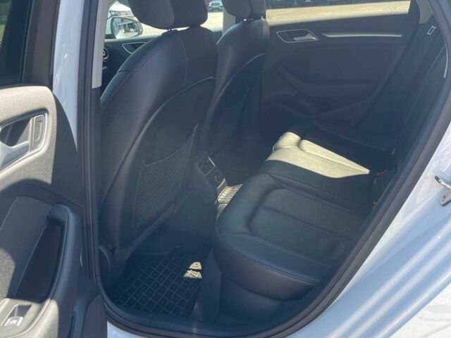 Ауди А3 2016 в Корсунь-Шевченковском на Automoto.ua Белый Ауди А3, объемом двигателя 2 л и пробегом 159 тыс. км за 17500 $, фото 19 на Automoto.ua