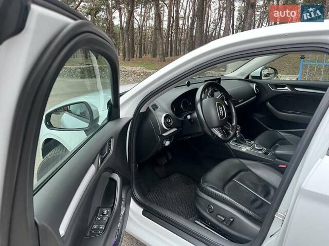 Белый Ауди А3, объемом двигателя 2 л и пробегом 116 тыс. км за 20000 $, фото 6 на Automoto.ua