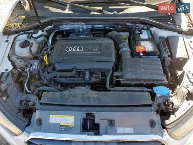 Белый Ауди А3, объемом двигателя 1.8 л и пробегом 35 тыс. км за 2000 $, фото 10 на Automoto.ua