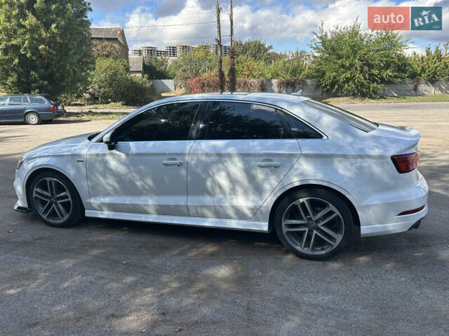 Белый Ауди А3, объемом двигателя 2 л и пробегом 205 тыс. км за 19999 $, фото 9 на Automoto.ua