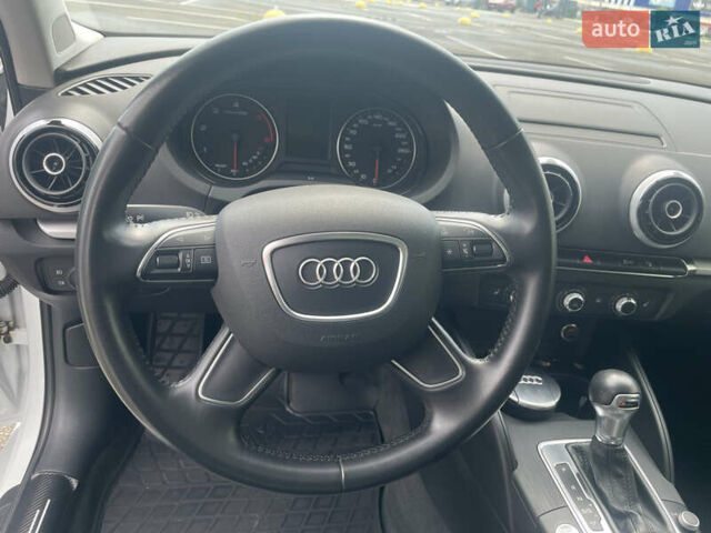 Білий Ауді А3, об'ємом двигуна 1.97 л та пробігом 63 тис. км за 20200 $, фото 21 на Automoto.ua