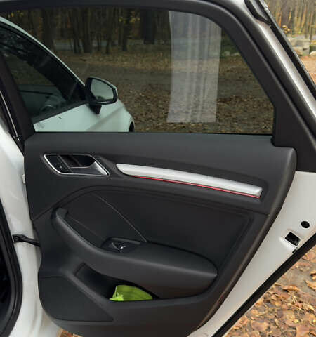 Білий Ауді А3, об'ємом двигуна 1.98 л та пробігом 148 тис. км за 16000 $, фото 19 на Automoto.ua