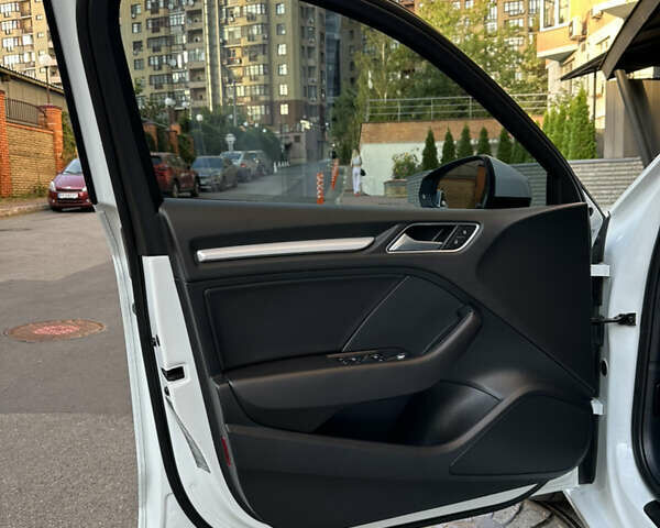 Белый Ауди А3, объемом двигателя 1.97 л и пробегом 142 тыс. км за 17800 $, фото 22 на Automoto.ua