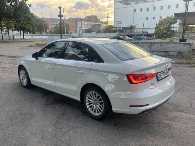 Белый Ауди А3, объемом двигателя 2 л и пробегом 54 тыс. км за 20500 $, фото 2 на Automoto.ua