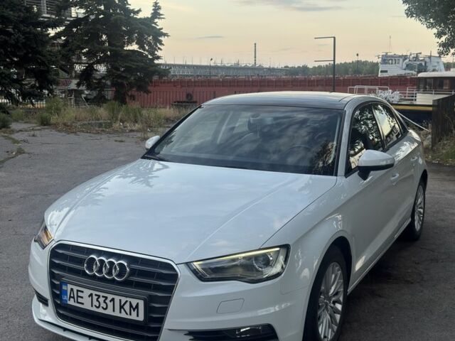 Белый Ауди А3, объемом двигателя 2 л и пробегом 54 тыс. км за 20500 $, фото 4 на Automoto.ua