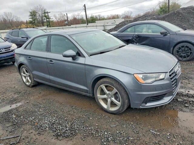 Білий Ауді А3, об'ємом двигуна 2 л та пробігом 75 тис. км за 1500 $, фото 3 на Automoto.ua