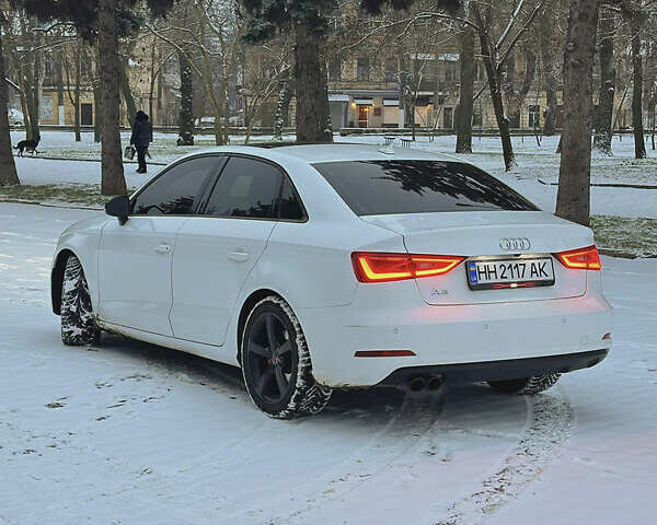 Белый Ауди А3, объемом двигателя 1.8 л и пробегом 169 тыс. км за 15900 $, фото 4 на Automoto.ua