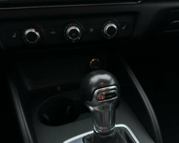 Белый Ауди А3, объемом двигателя 2 л и пробегом 130 тыс. км за 18000 $, фото 8 на Automoto.ua